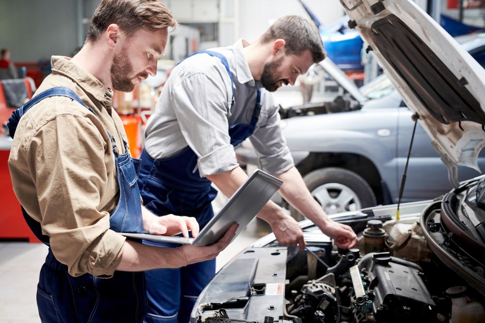 Uma abordagem profissional para reparação e manutenção de automóveis.